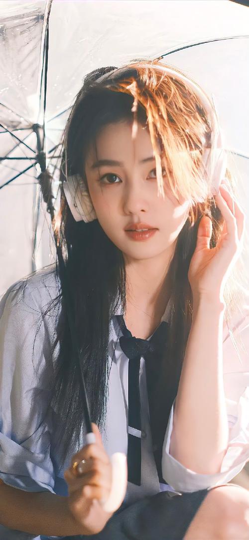 如何设置白鹿壁纸手机屏幕