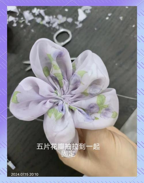 横屏小花短视频怎么制作