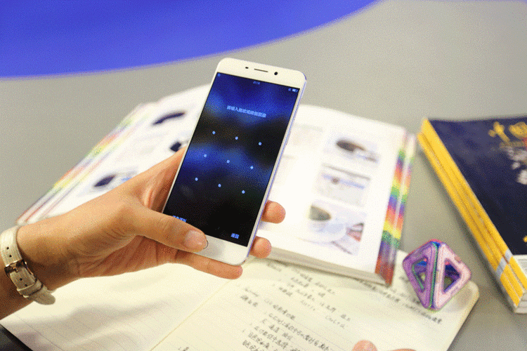 oppor9手机如何设置锁屏动态壁纸