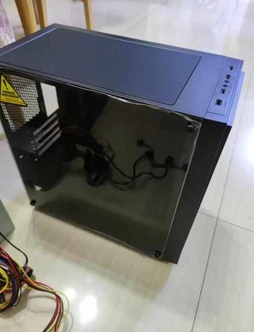 如何组装一台电脑工作站