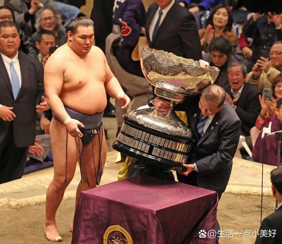 石破茂力抗“倒石运动”