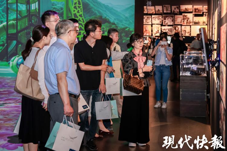 市民在南京档案馆重新“看见”祖辈