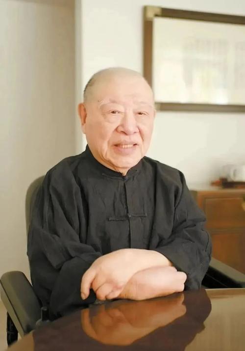 著名历史学家许倬云去世 享年95岁