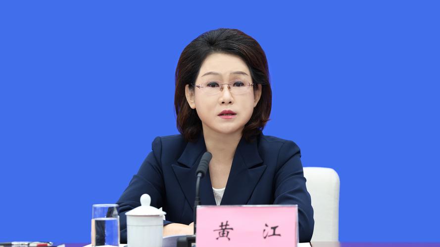 防城港市防城区委书记和区长同步调整