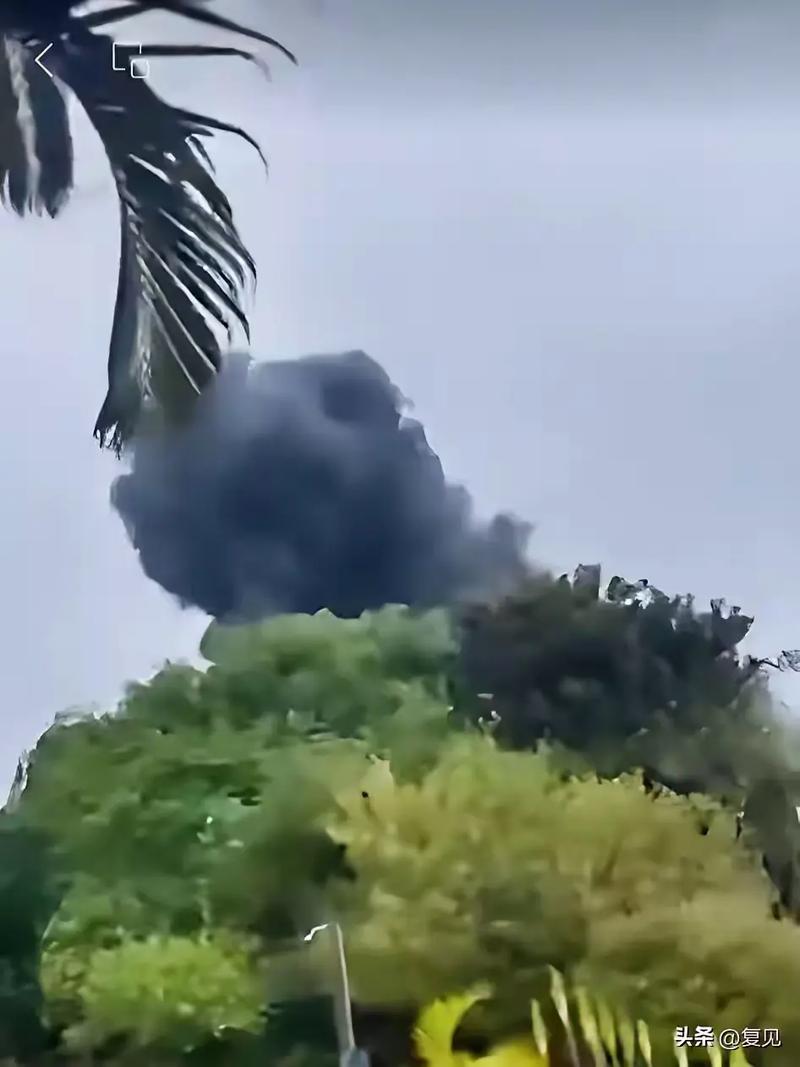 巴西44岁CEO跳伞发生空中撞击坠亡
