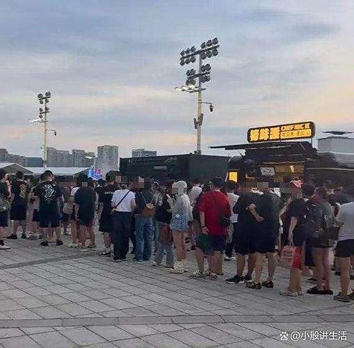 西安汉服店主被拘5天 女游客被拘6天