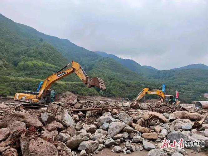 甘肃榆中受灾村庄道路全部实现抢通