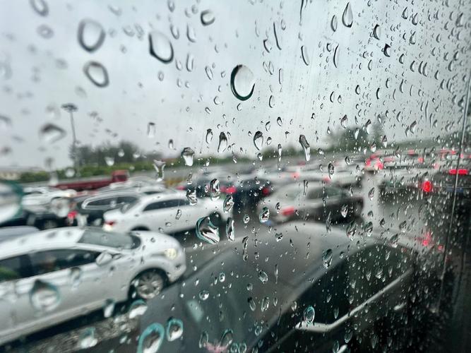 #北京又双叒叕开启下雨模式#