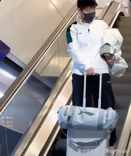 登机时孙颖莎差点迟到