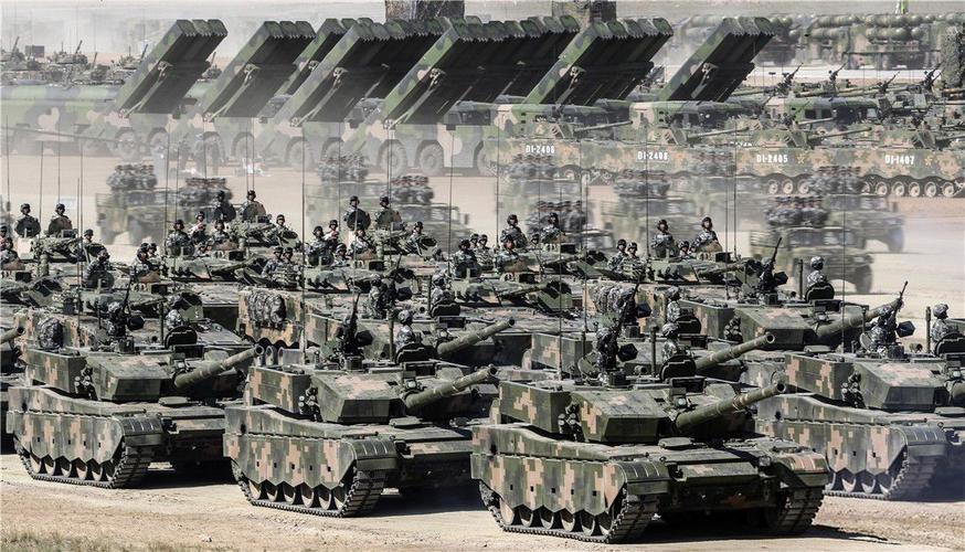 九三阅兵演练现场:武器装备亮相