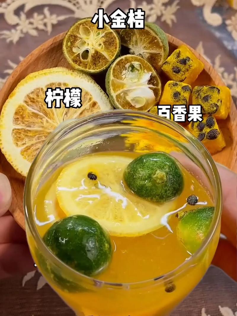 柠檬泡水真能补维C吗