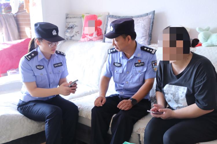 当地回应民警上门找曝光者谈话
