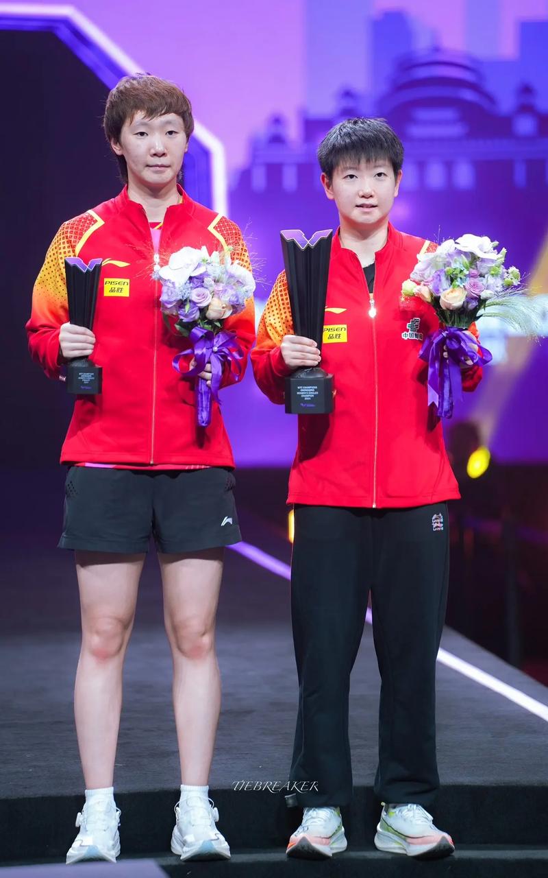 王曼昱孙颖莎女双走位火了