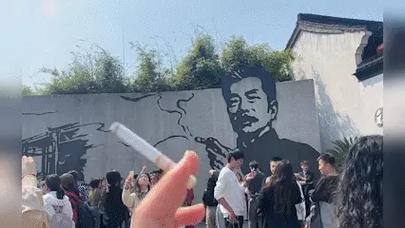 鲁迅纪念馆：不会因个别观点改变景墙