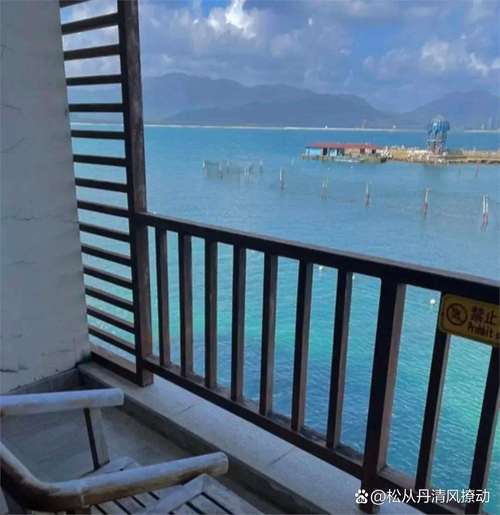 三亚游客遇台风 海景房变“风扇房”