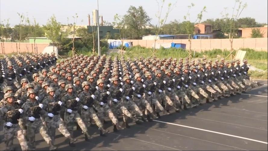 这是你没见过的阅兵训练画面