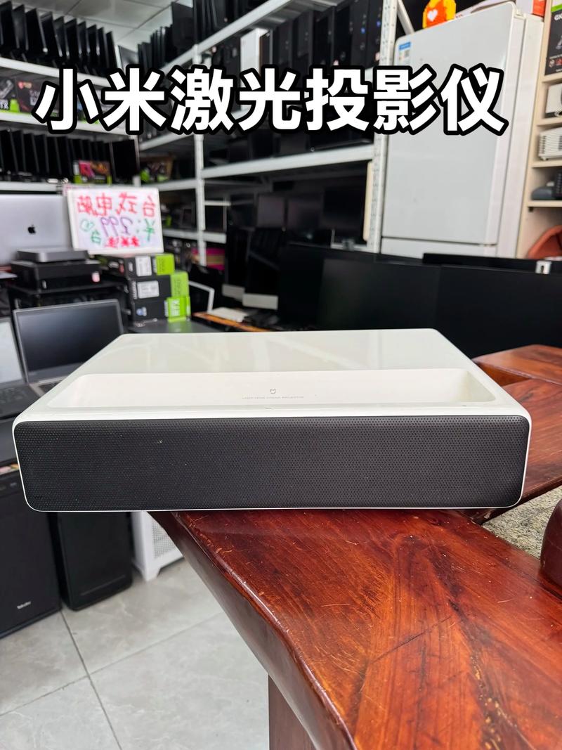 如何组装一个投影仪电脑