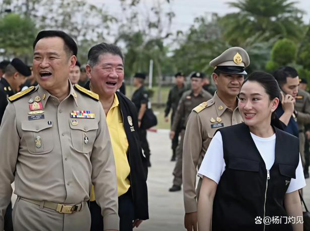 泰国总理争夺战开打
