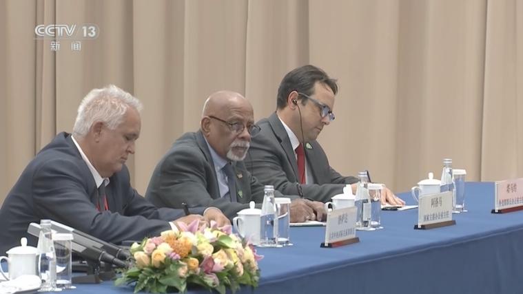 古巴国家主席中文发帖:深感荣幸