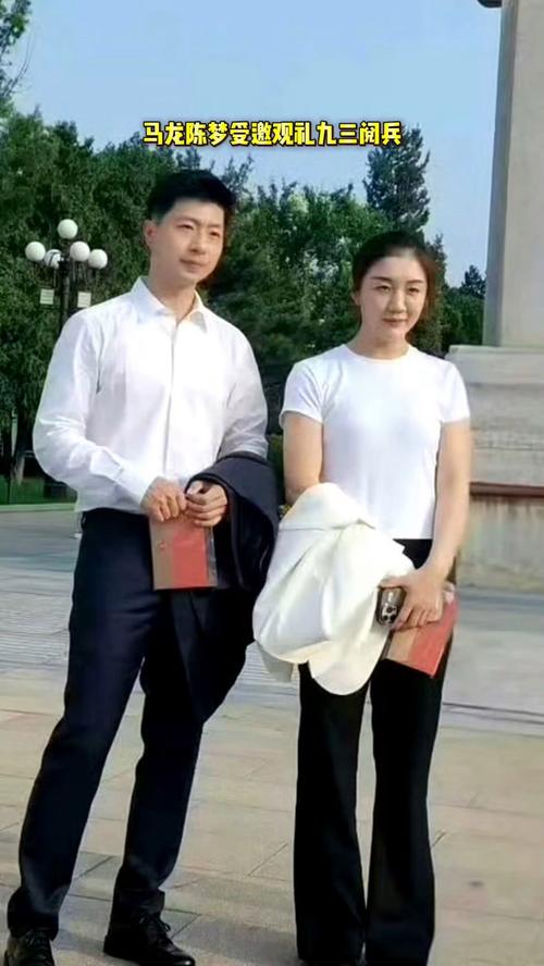 她替儿子现场观礼九三阅兵