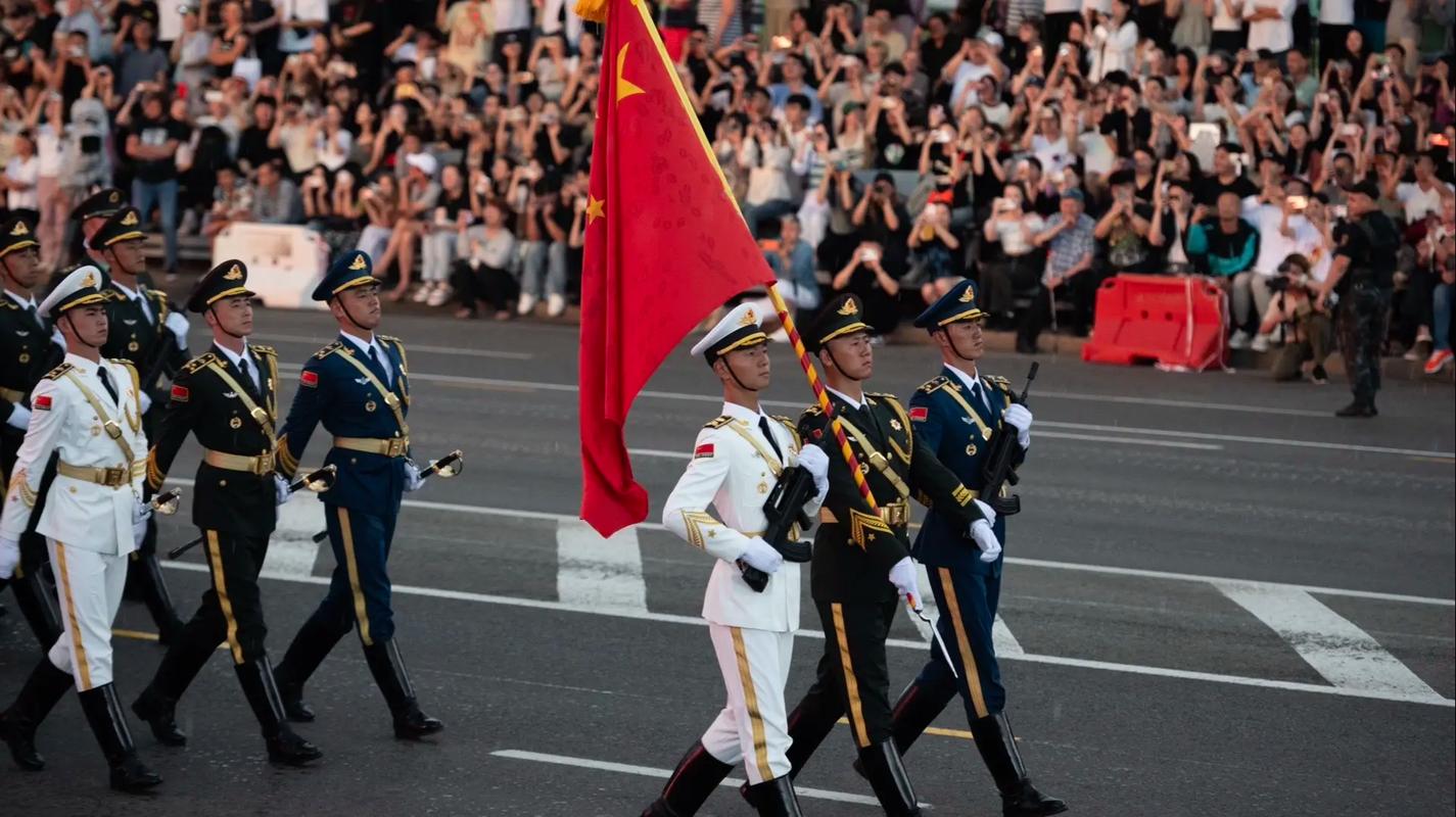 阅兵多个画面首次公开