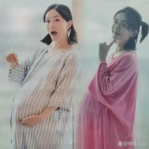 谢娜晒爸妈金婚全家福