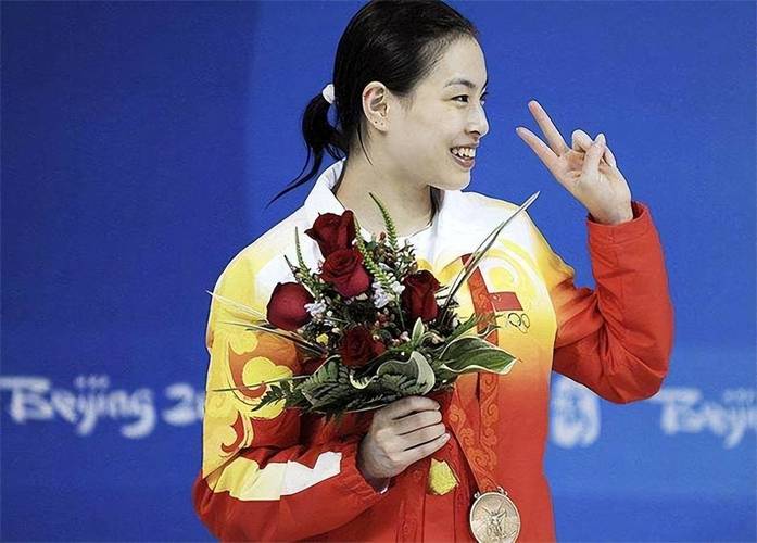 奥运冠军吴敏霞解锁新身份