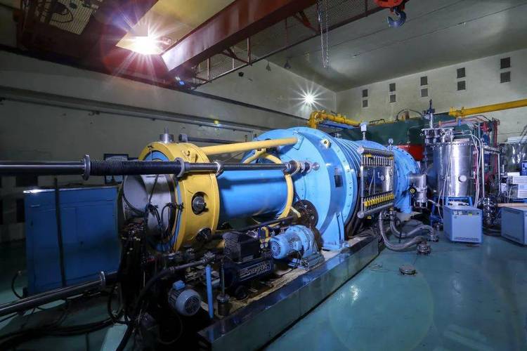 国产离子回旋加热系统研制成功