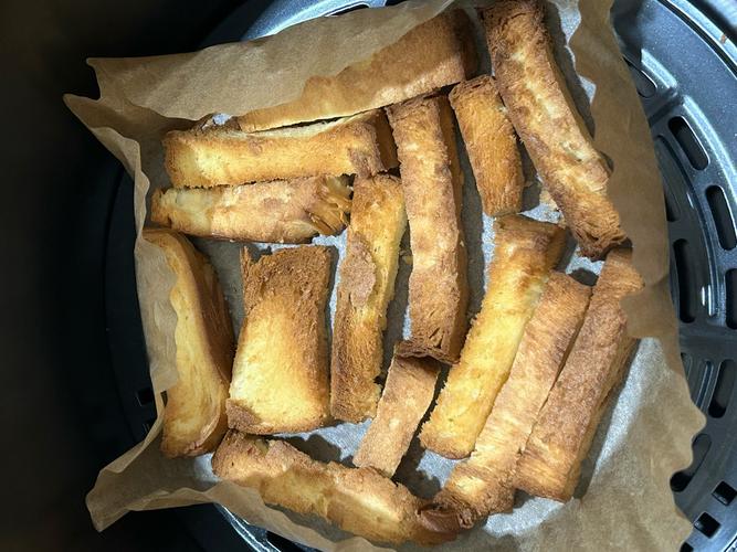 制作长条面包干短视频怎么做