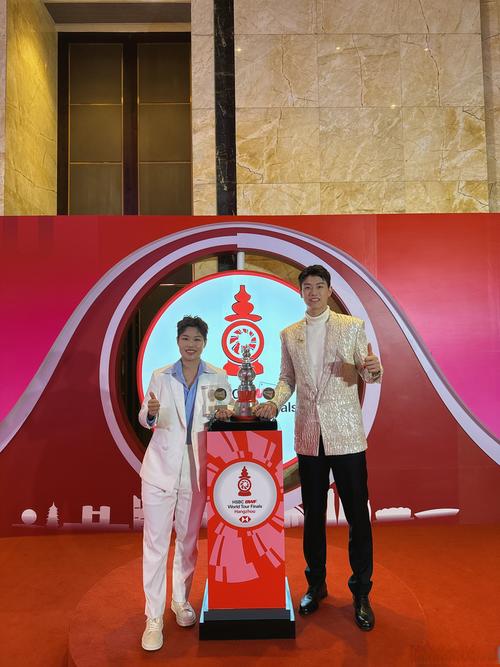 凤凰组合晋级香港羽毛球公开赛决赛