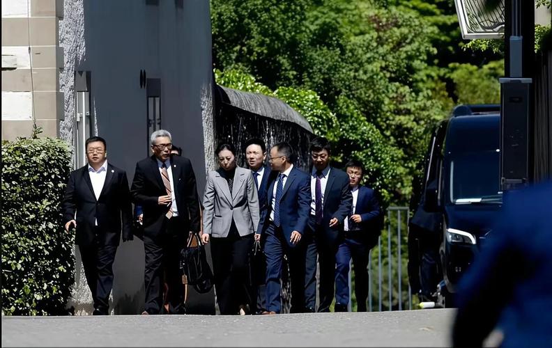 中美在西班牙举行经贸会谈