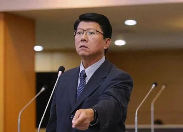 台最新民调称谢龙介大胜林俊宪