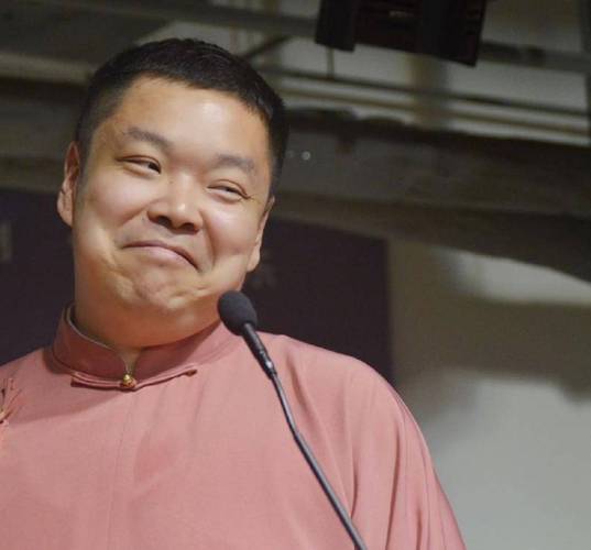 42岁相声演员修明炎去世 父母已不在