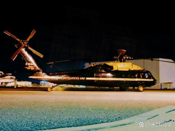 美一军用直升机在美军基地附近坠毁