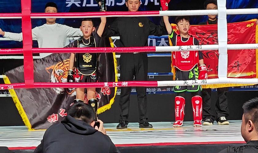 台武术教练因轻微碰撞暴打台大男生