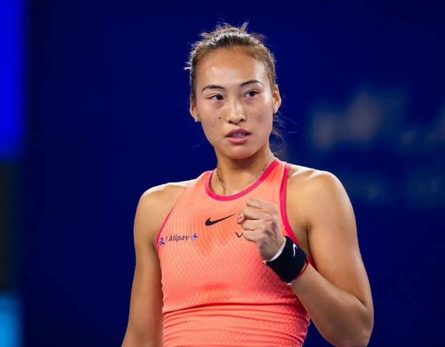 开门红！郑钦文伤愈复出 2-0横扫晋级