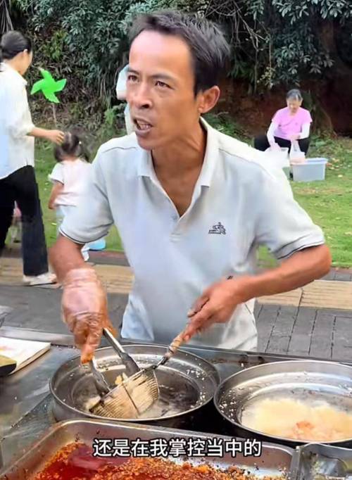 为什么大家愿意为“鸡排哥”排队