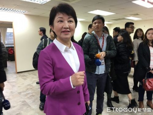 国民党主席选举6名候选人首度同台