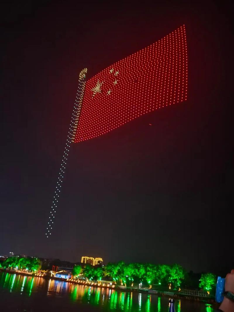 60秒直击多地国庆灯光秀