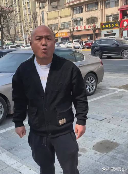 尧仔炒粉店老板抡铲4小时没停手