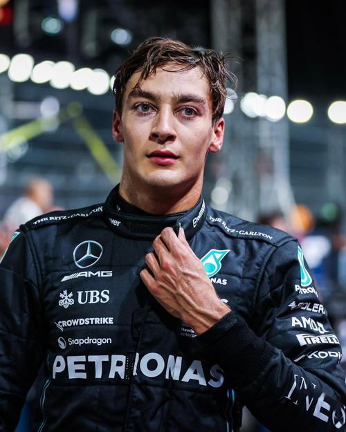 拉塞尔夺F1新加坡站冠军