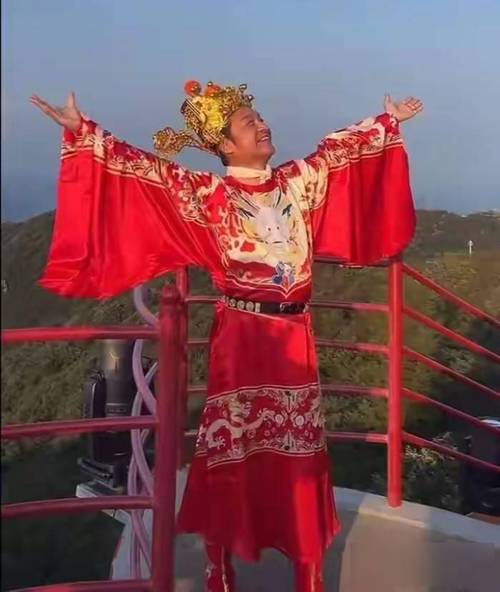 老戏骨集体景区再“上岗”