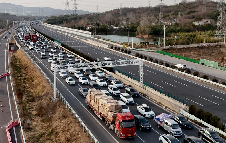 预计7日返程交通流量将大幅增加