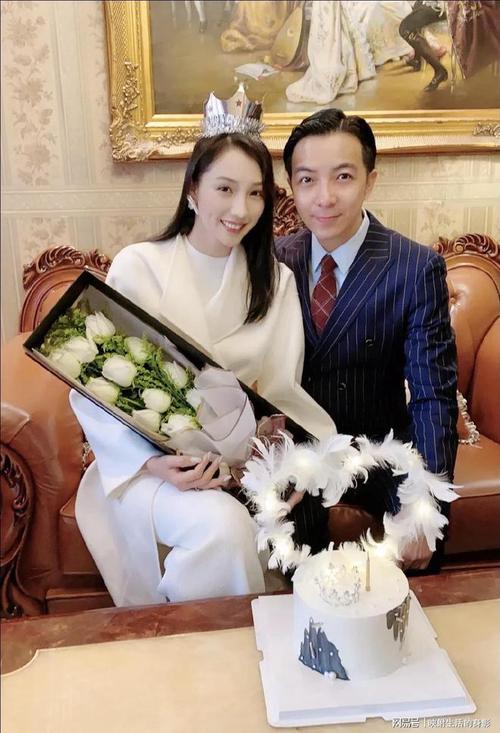 广东一对夫妇长得像复制粘贴