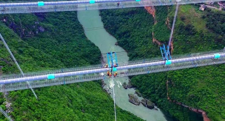 贵州花江峡谷大桥观光电梯暂停运行