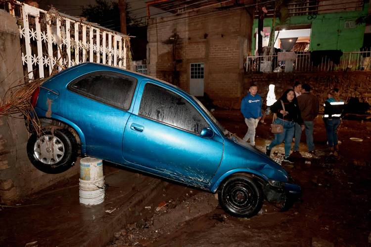 墨西哥强降雨已致28人死亡