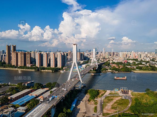 鹤洞大桥灯光“绿”到发慌？回应来了