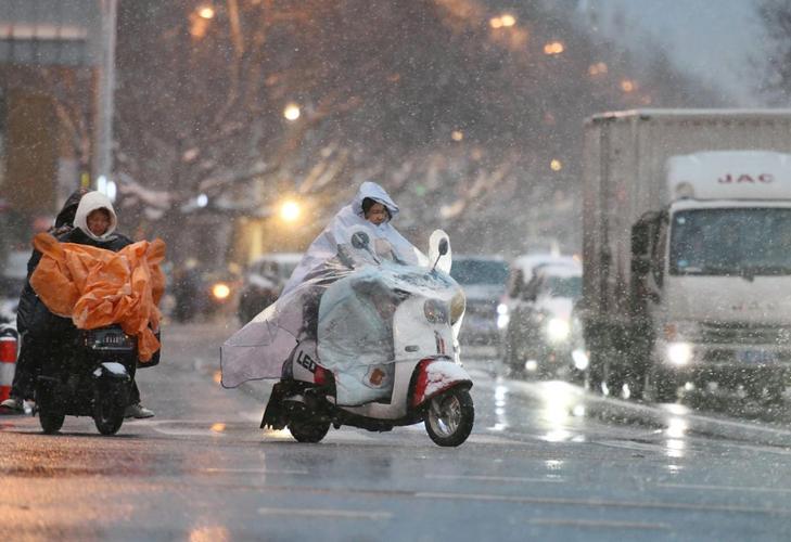 多地迎剧烈降温!大雪大暴雨来了