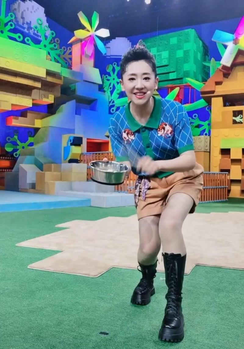 月亮姐姐宣布离开央视少儿频道