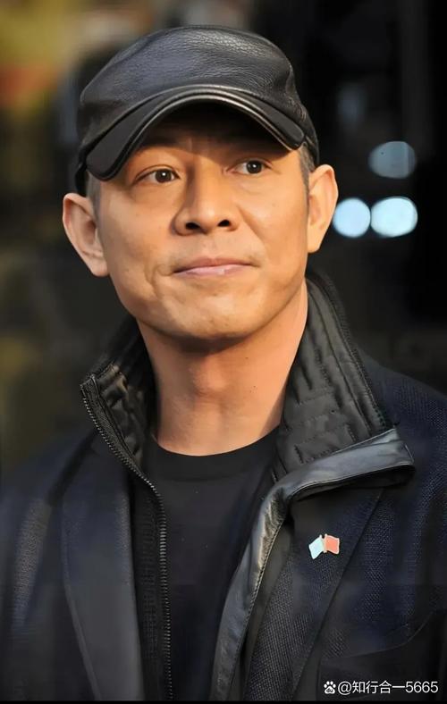 李连杰新身份：001号终身志愿者